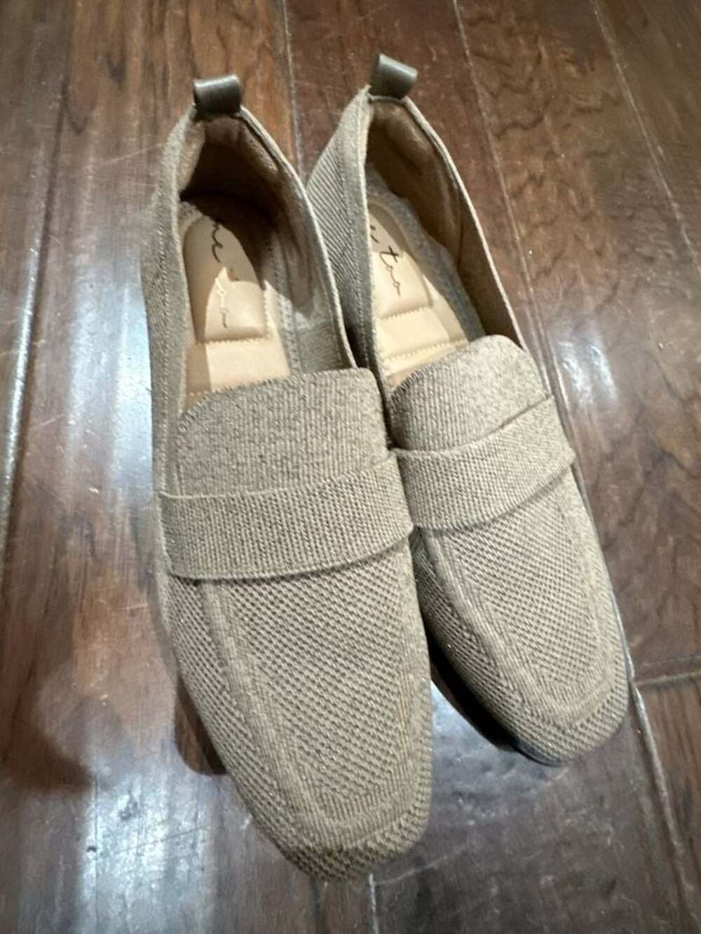 Me Too Base Stretch Knit Loafer Size 8.0 Bronze Gold